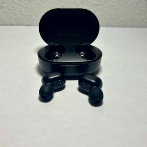 Wireless Noise-Reducing Earbuds | Compact Bluetooth Headphones